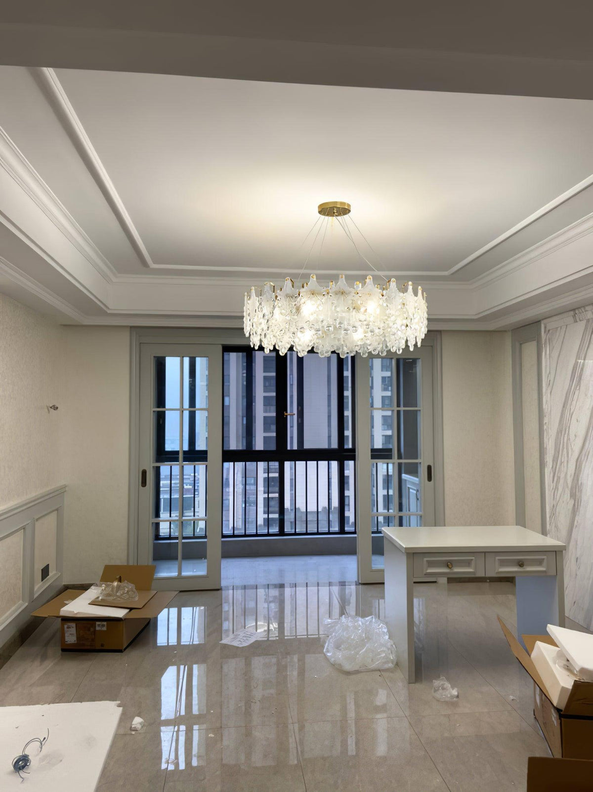 Cisorir Crystal Chandelier