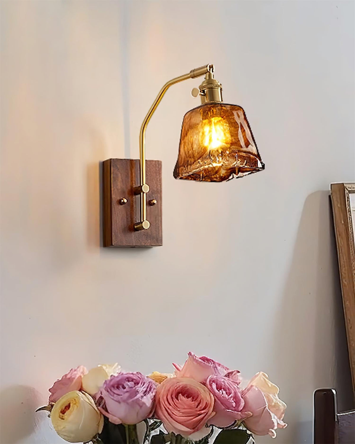 Dorothy Wall Lamp