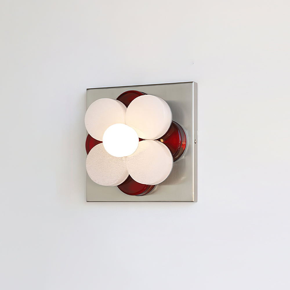 Velenaya Wall Lamp