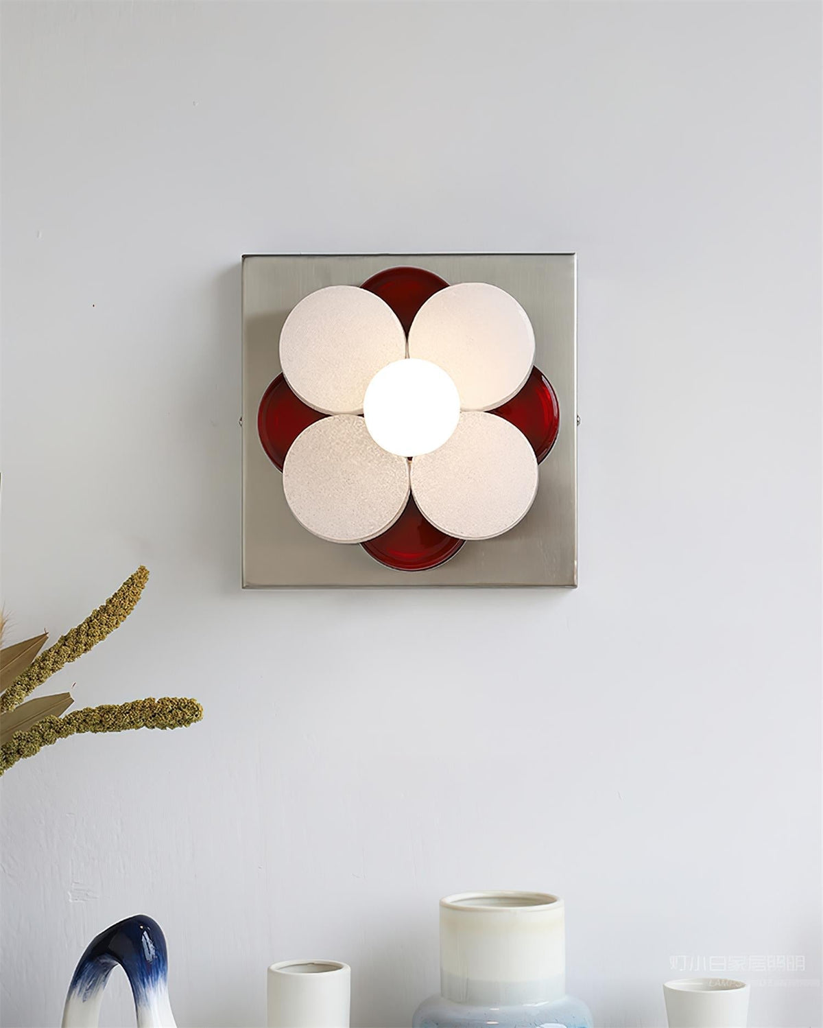 Velenaya Wall Lamp
