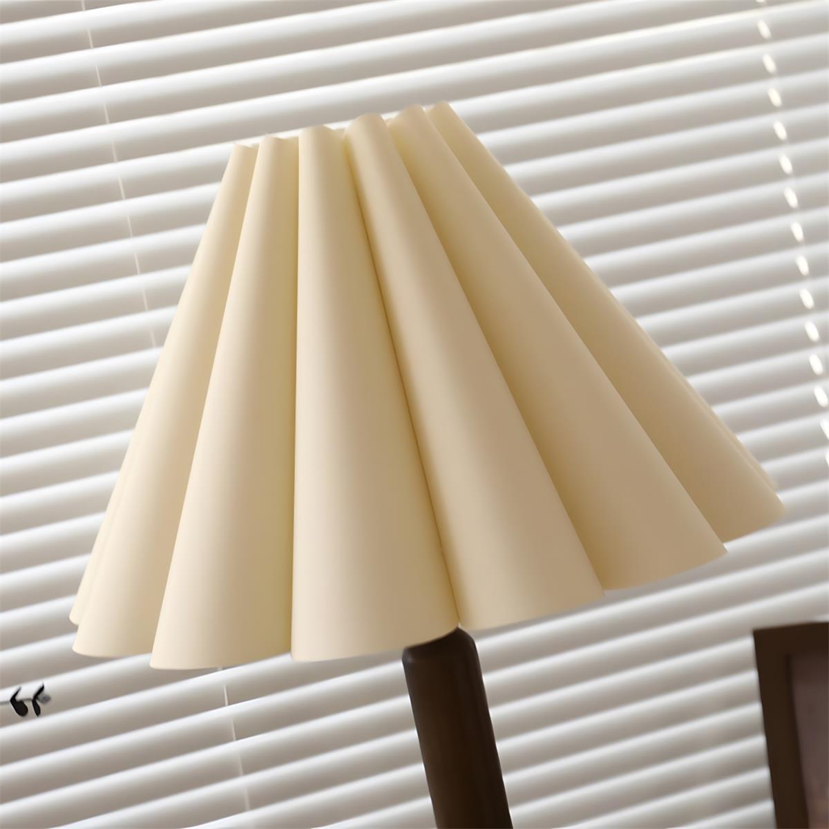 Selisielle Table Lamp