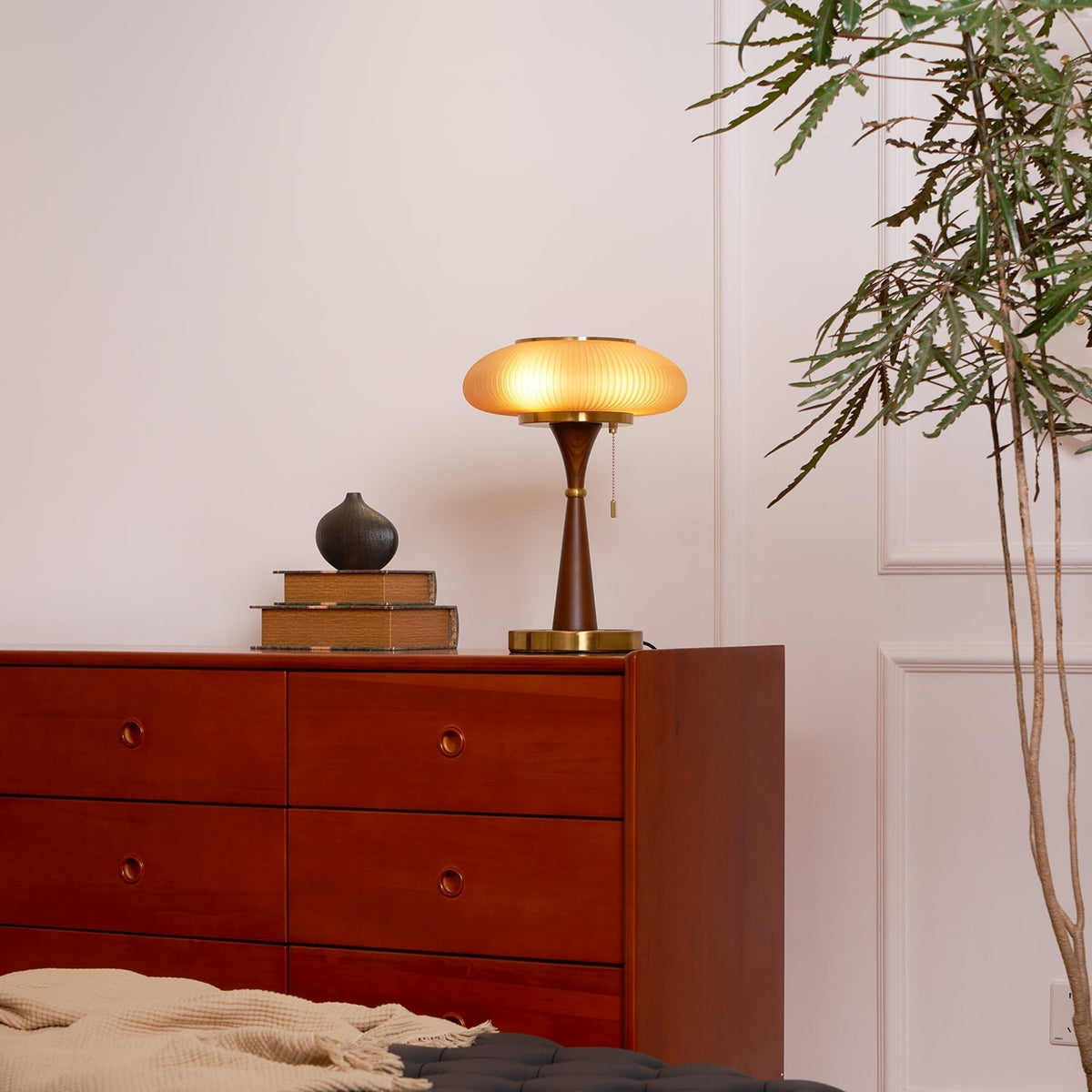 Rivaeria Table Lamp