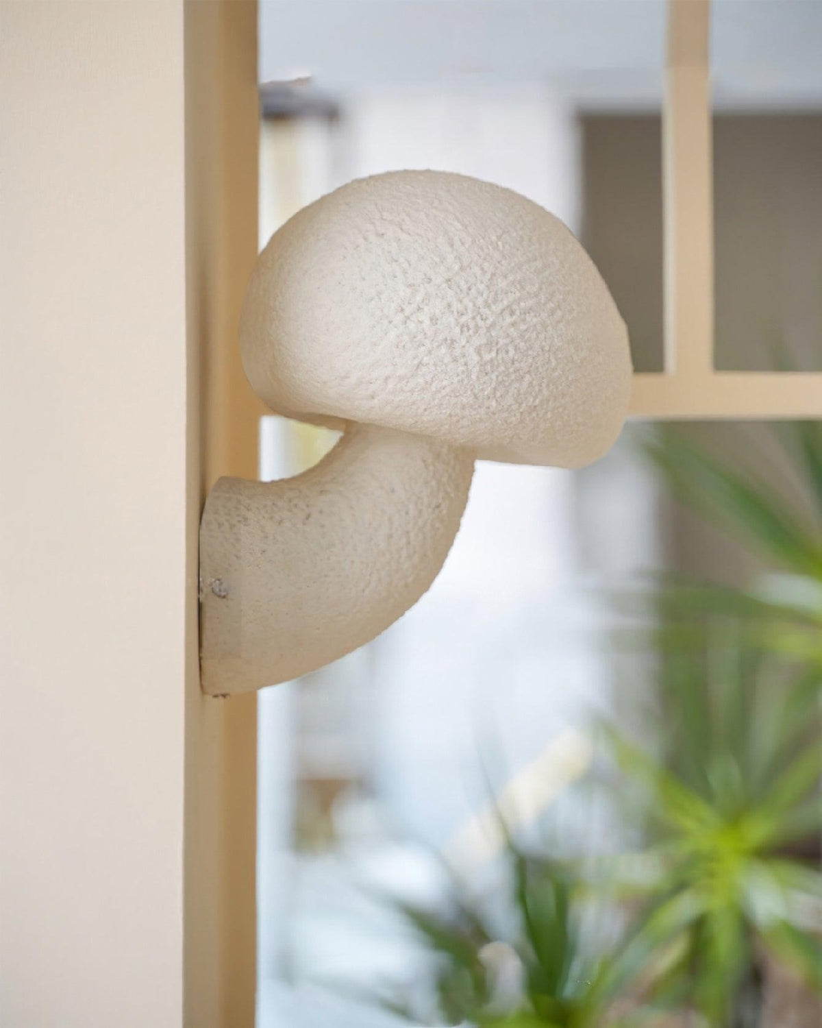Loppy Wall Lamp