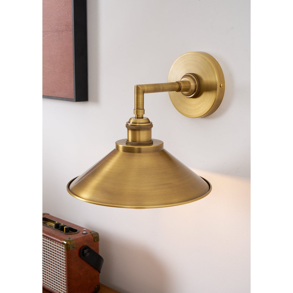 Osile Brass Wall Lamp