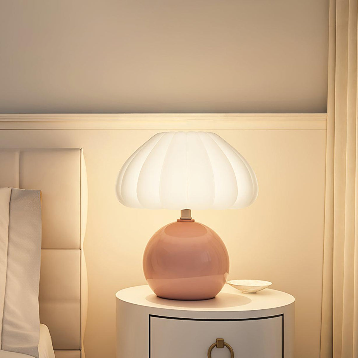 Elaeelle Table Lamp