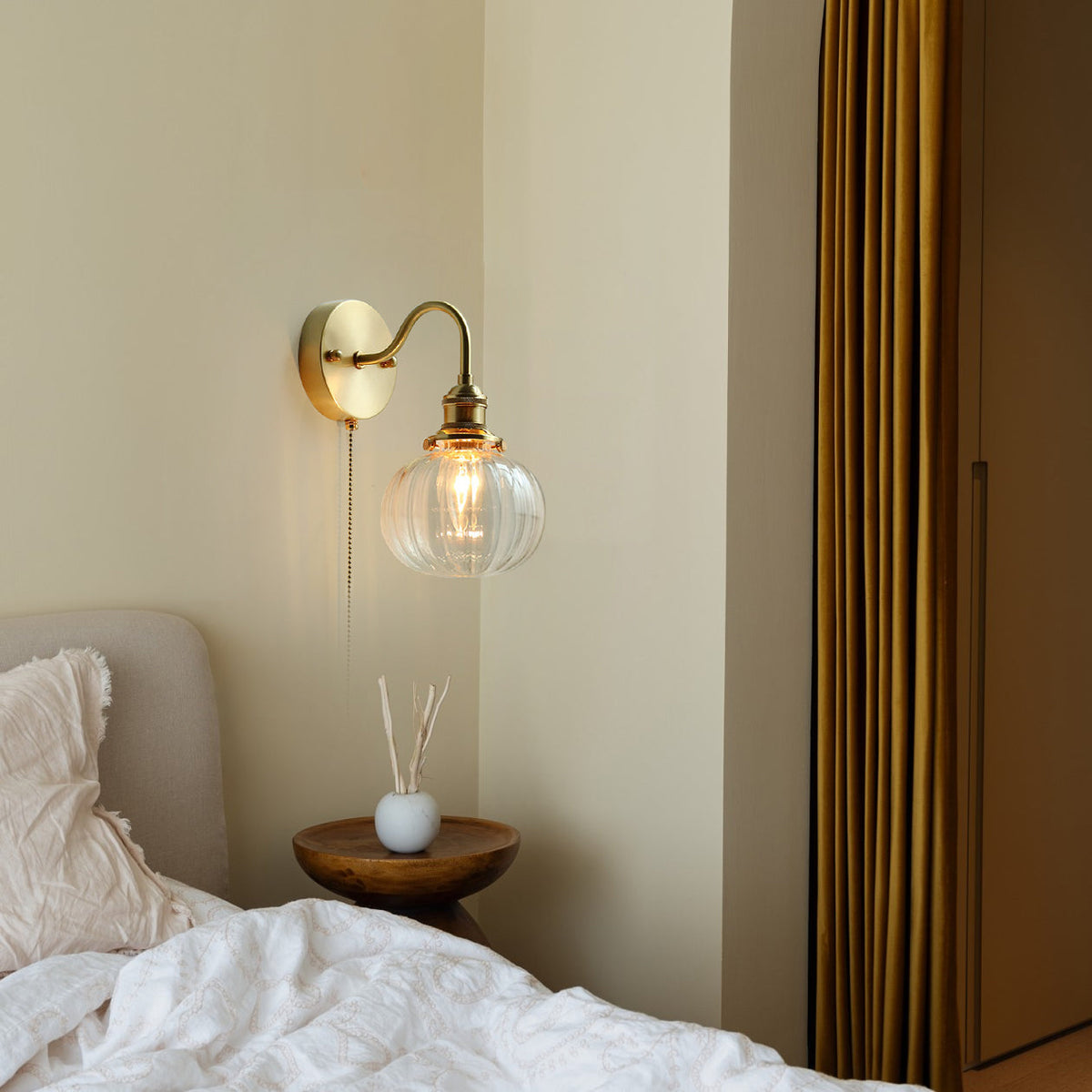 Jaladid Vintage Glass Wall Lamp