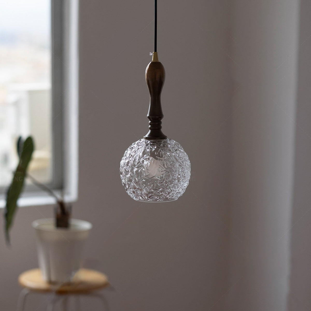 Liorinaya Glass Pendant Light