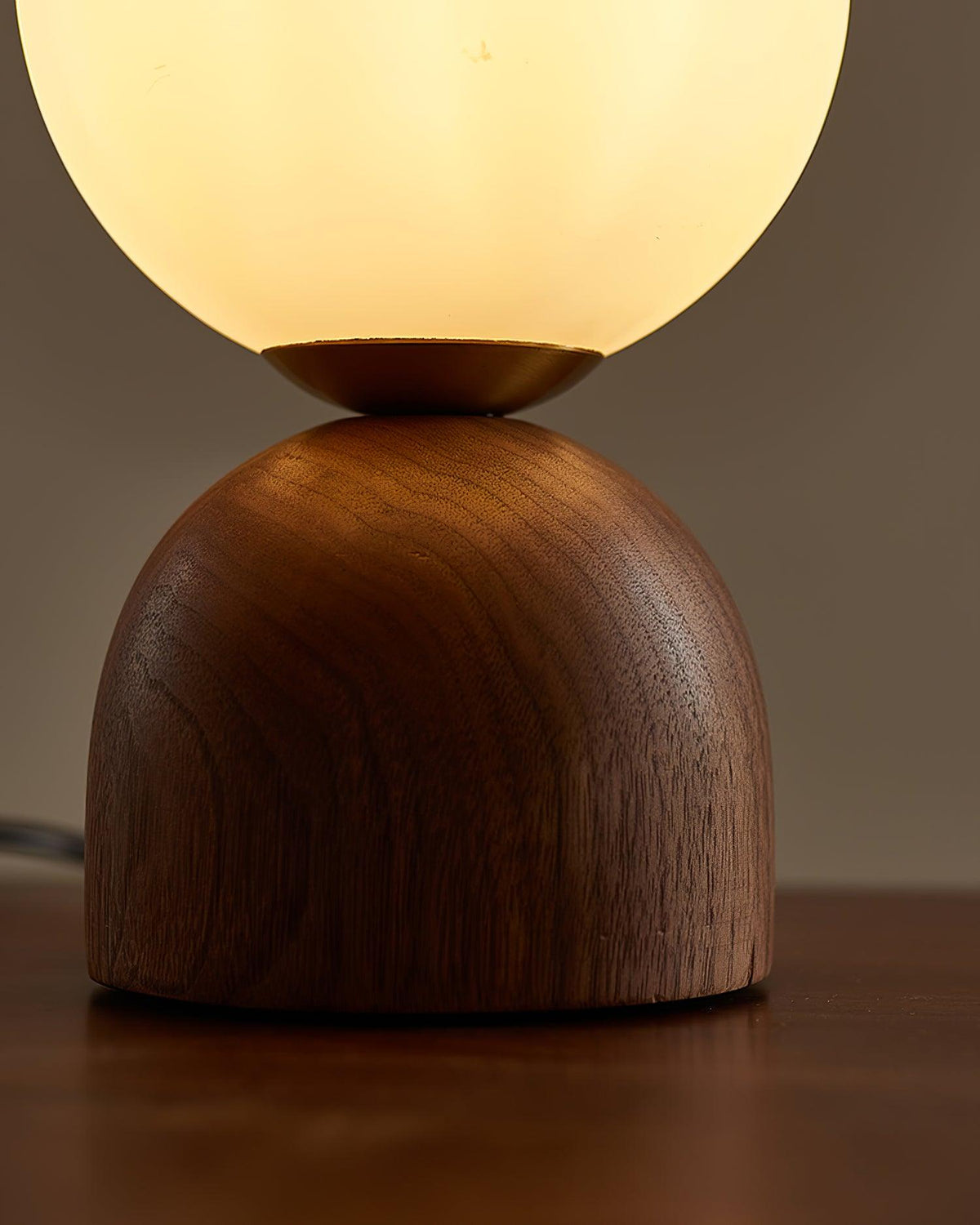 Renaaine Table Lamp