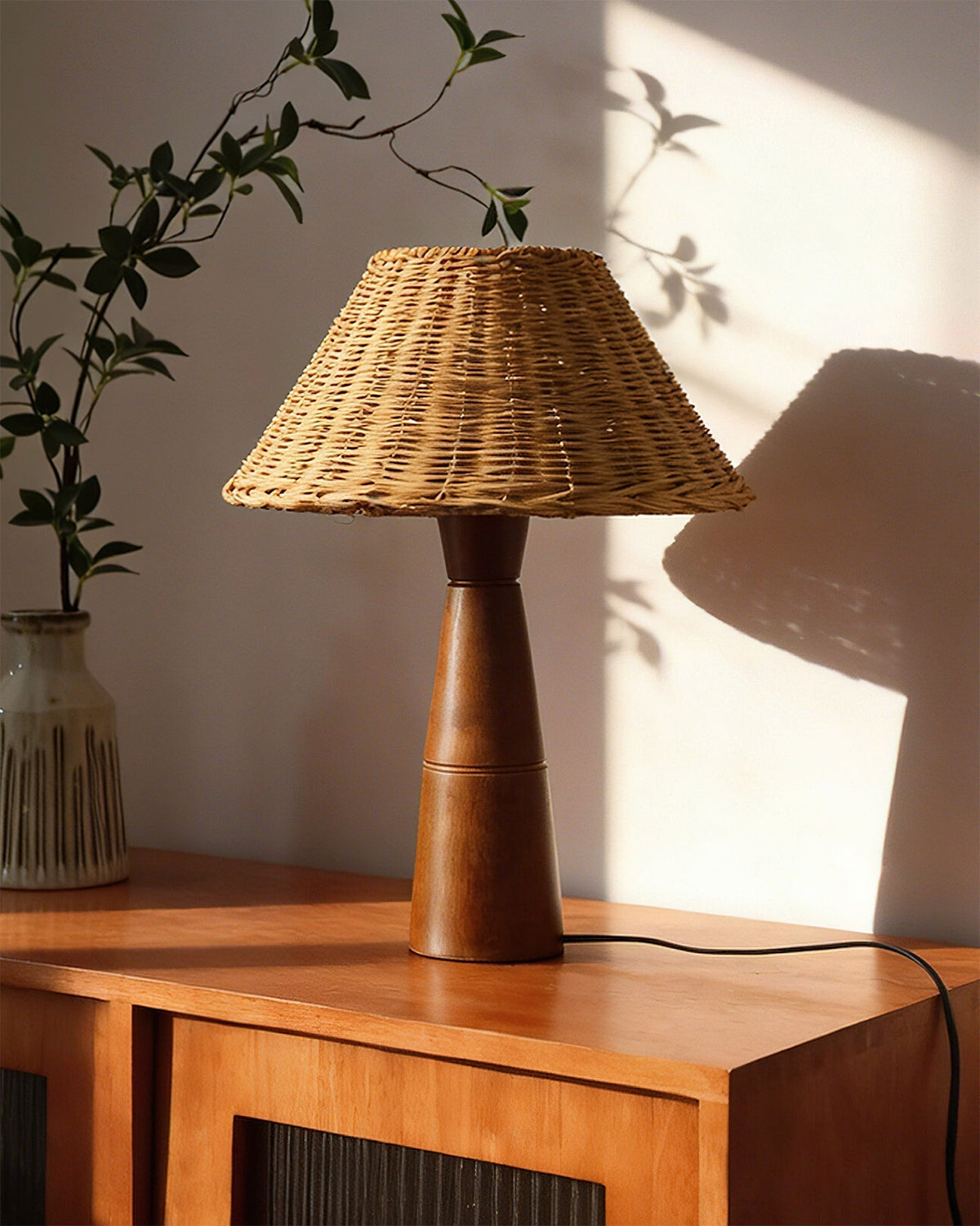 Orelanelle Table Lamp