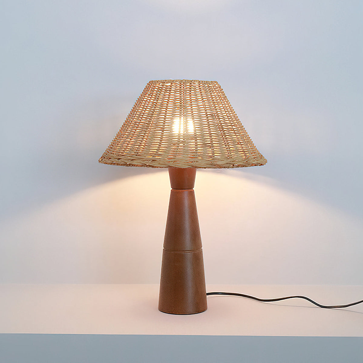 Orelanelle Table Lamp