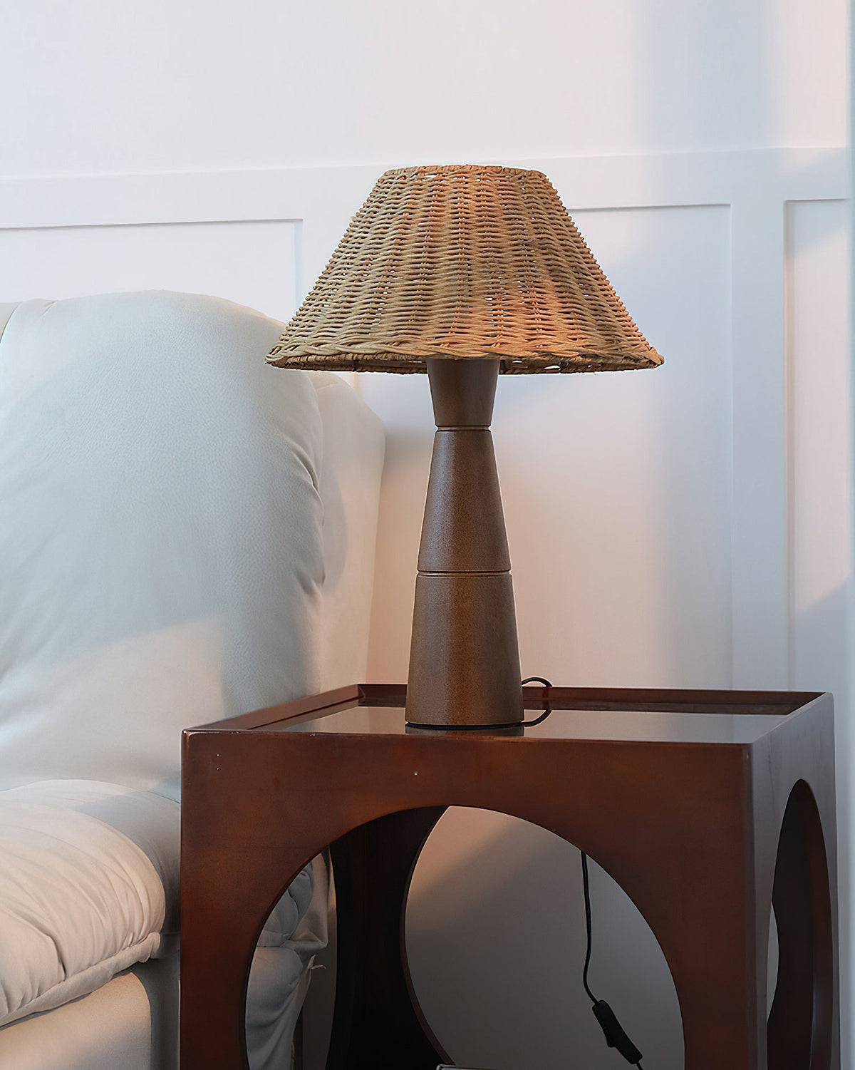 Orelanelle Table Lamp