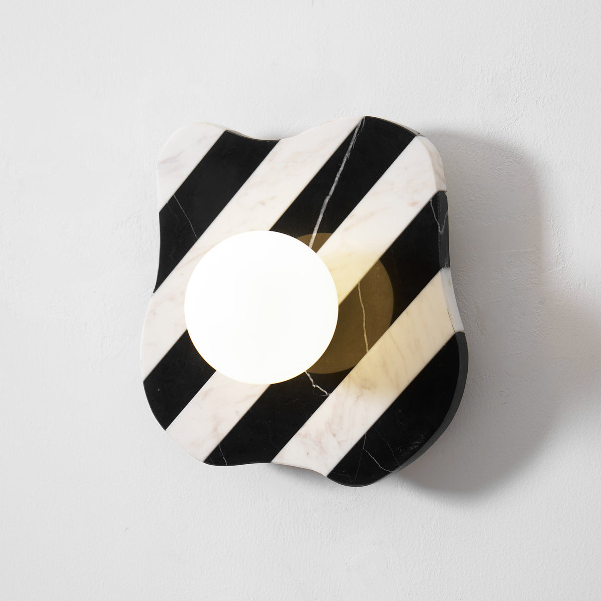 Eiroina Zebra Marble Glass Wall Lamp