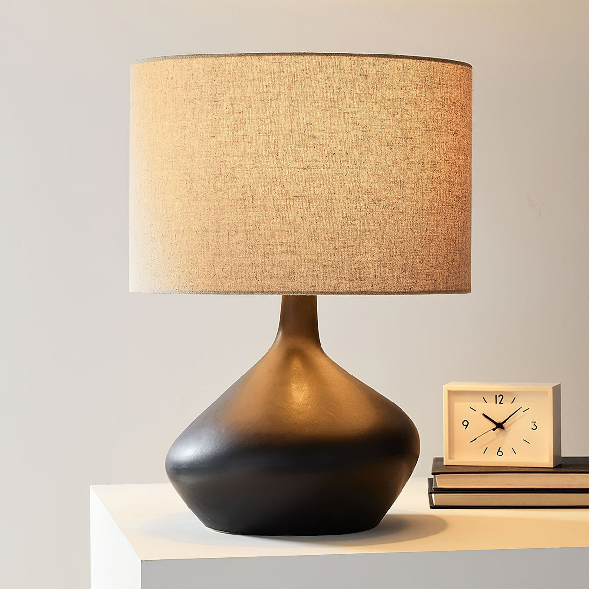 Lumoora Table Lamp