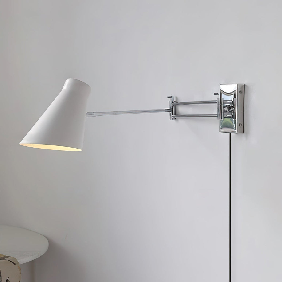 Avenisine Wall Light