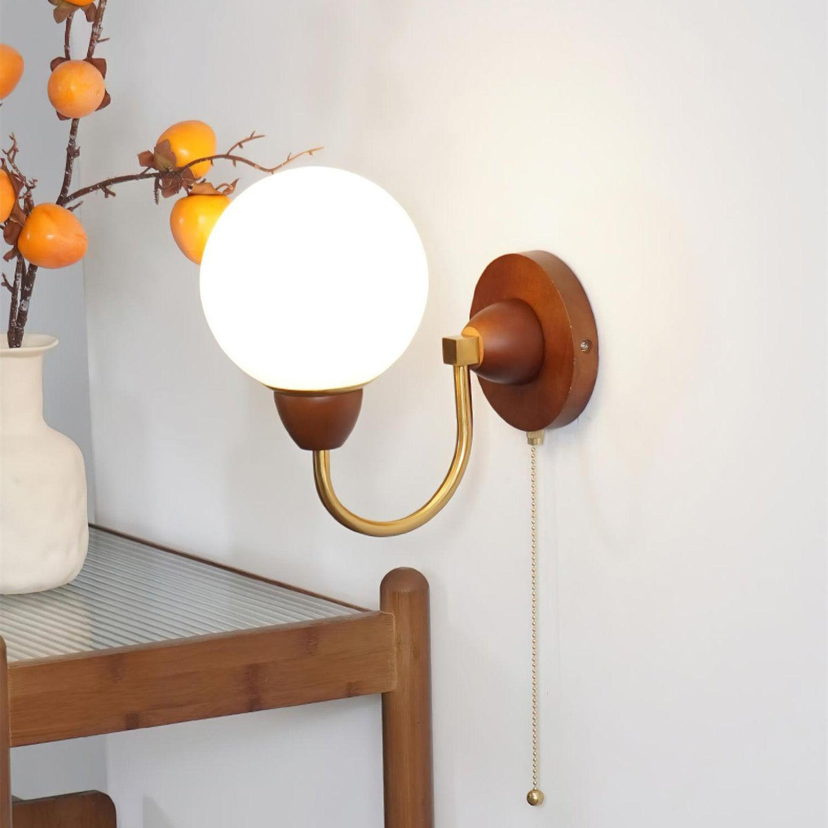 Rinielia Wooden Wall Lamp