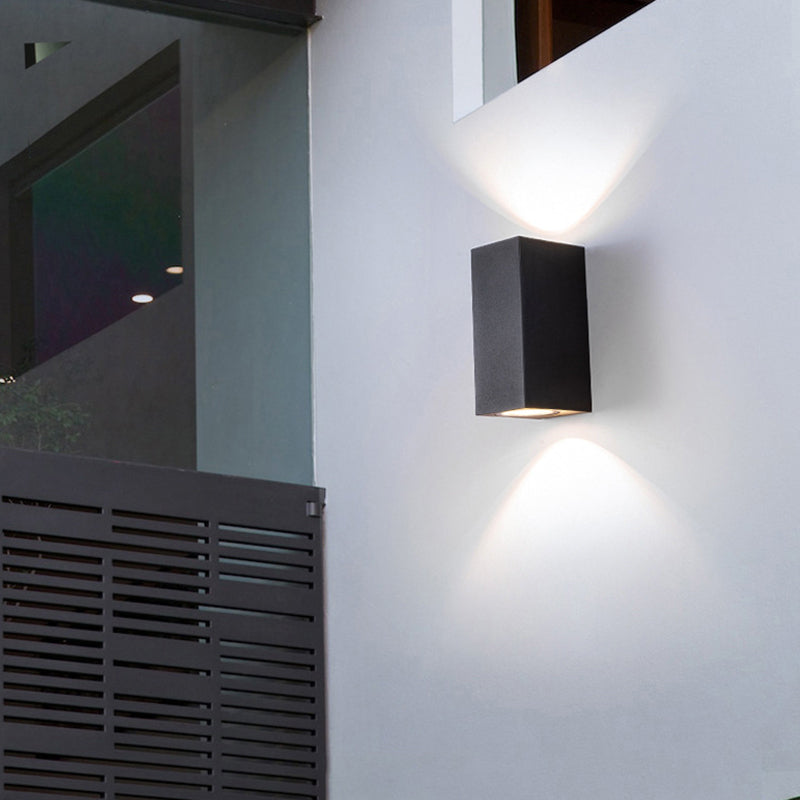Koraq Minimalist Square Outdoor Wall Lamp, Black-Neutral Decor