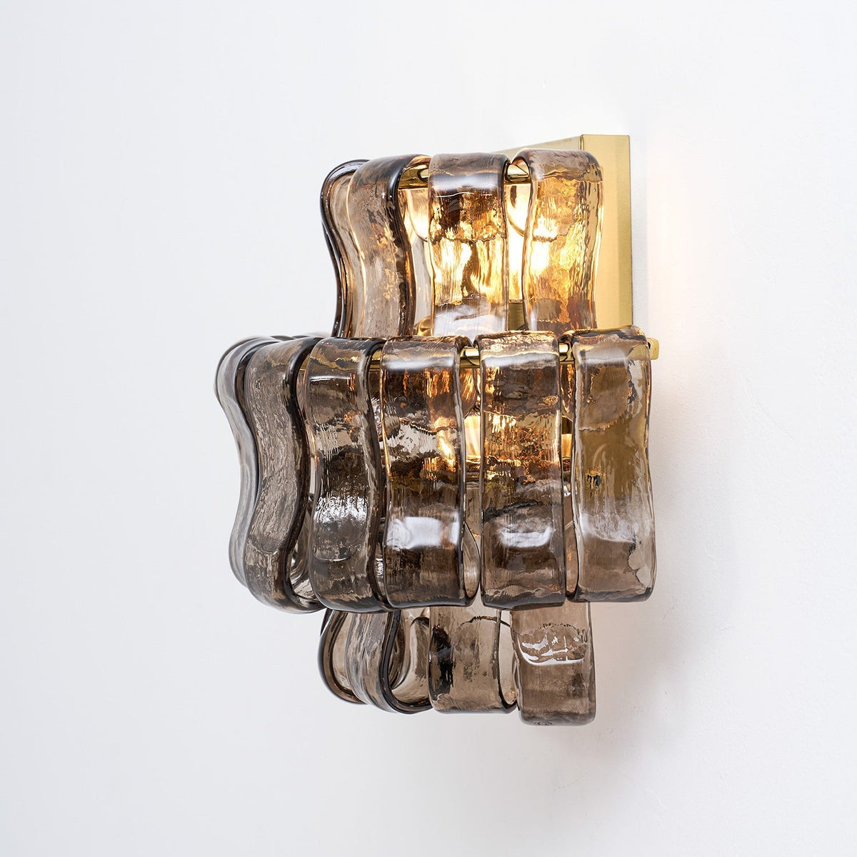Aveniira Wall Lamp