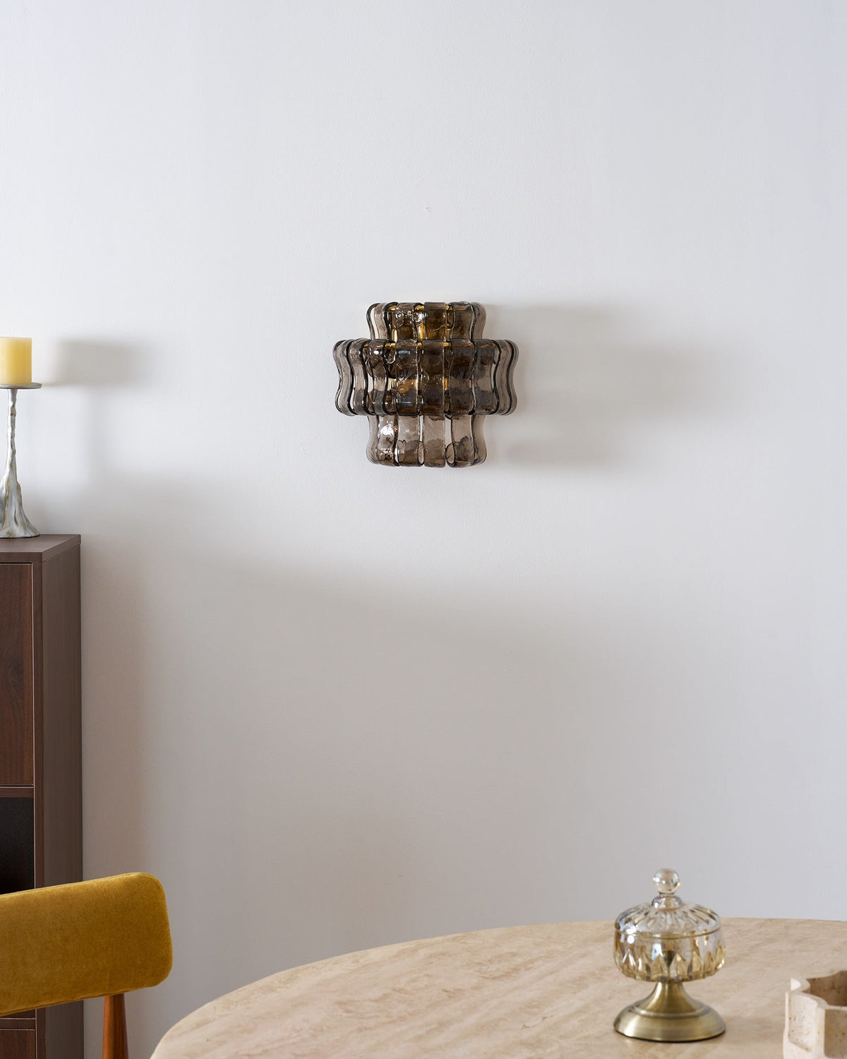 Aveniira Wall Lamp