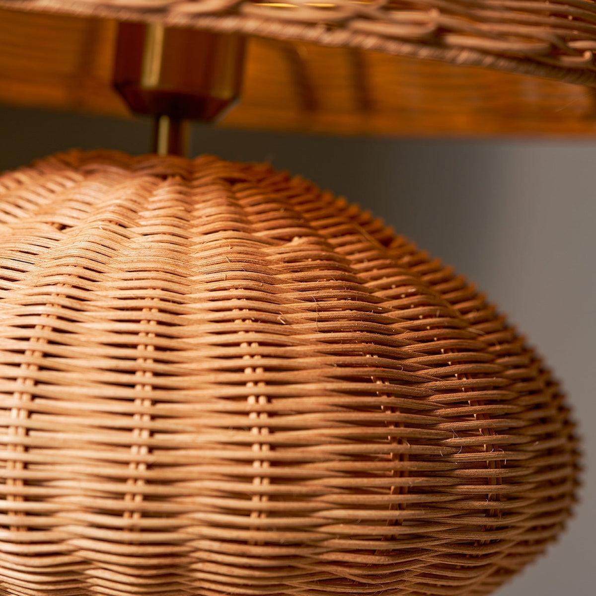 Lumiriella Table Lamp