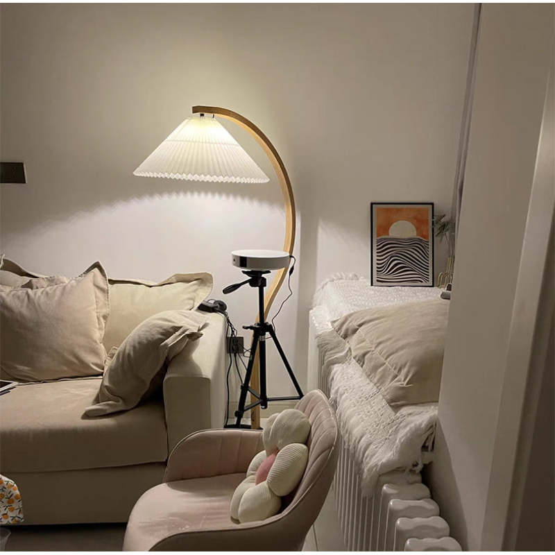 Punubak Unique LED Floor Lamp, Wood/Metal, Living Room