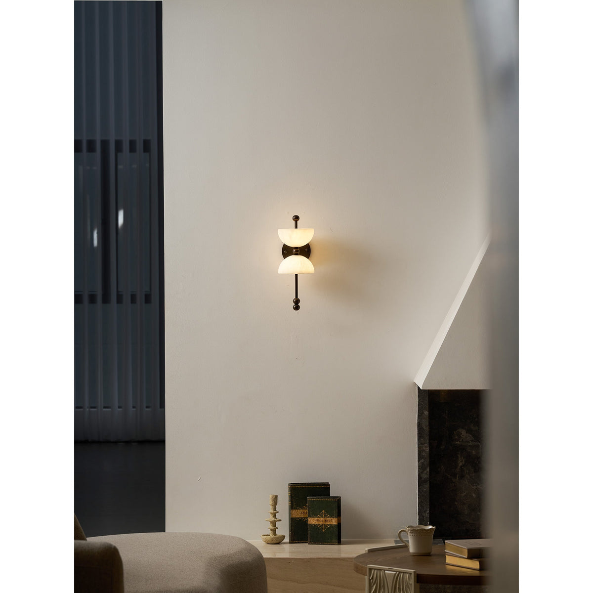 Caluaine Wall Lamp